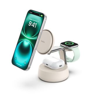 Belkin WIZ040auSD UltraCharge Pro 3-in-1 Qi2 Wireless Charging Dock White