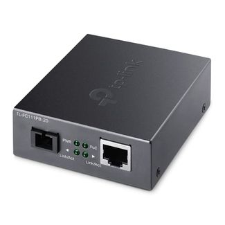 TP-Link TL-FC111PB-20 10 100Mbps M Media Converter with 1-Port PoE - IEEE 802.3u 20KM 1310 nm TX 1550 nm RX